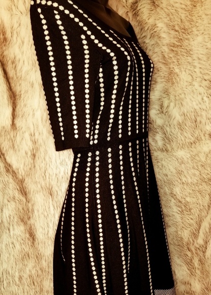 Figure flattering sweater dress size see below - Picture 5 of 7